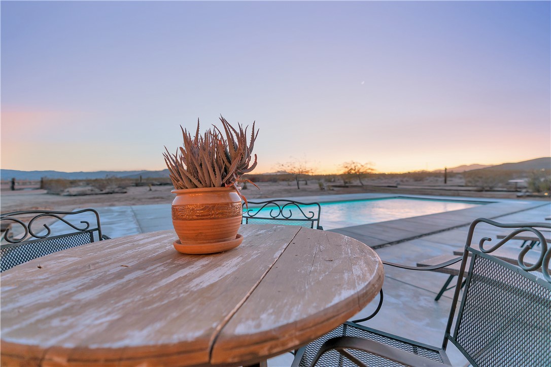 61430 Moonlight Mesa
