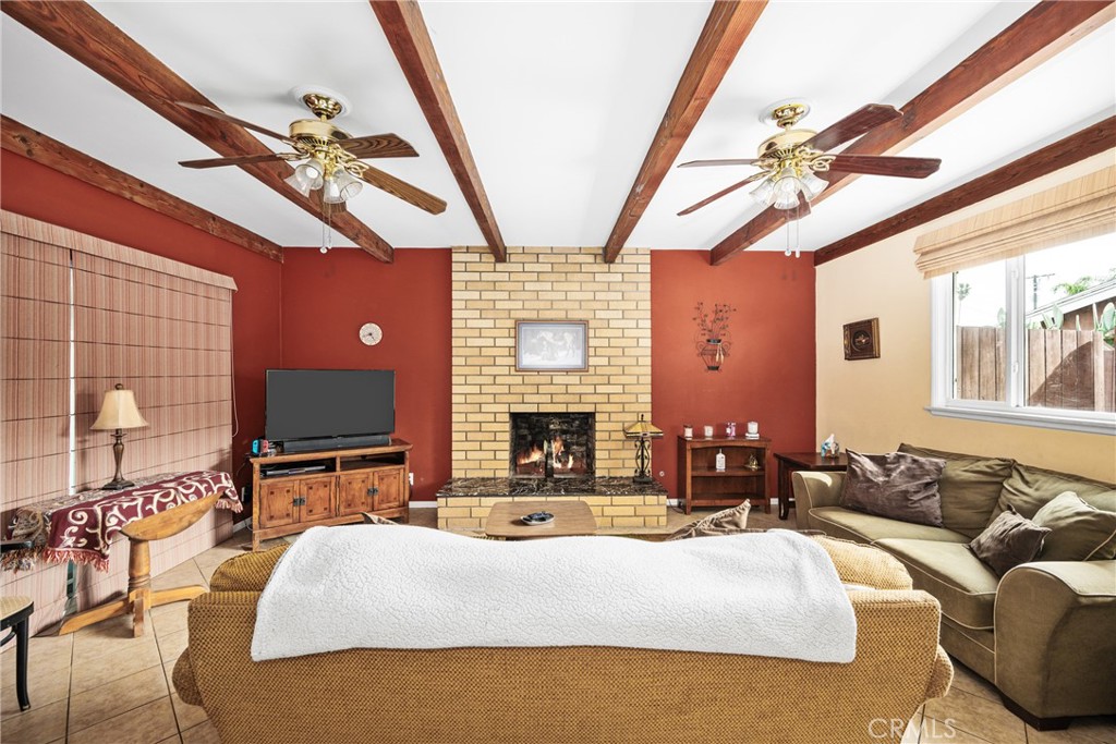 2821 Richmond Street