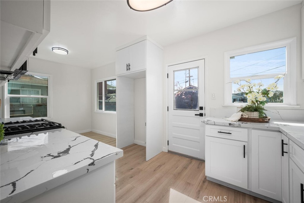 10902 Van Ruiten Street