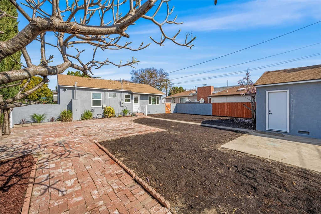 10902 Van Ruiten Street