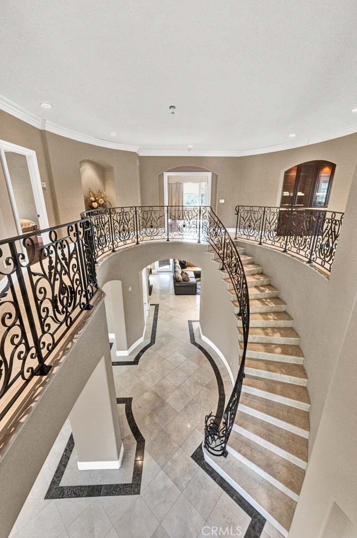 1025 S Sunstream Lane