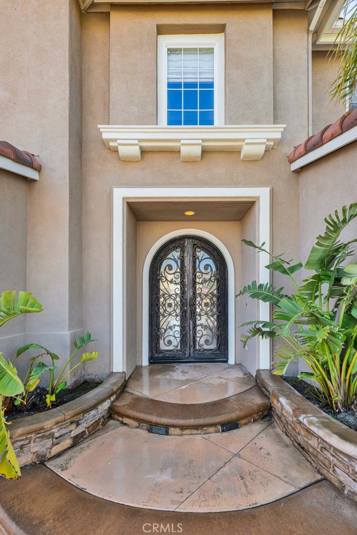 1025 S Sunstream Lane