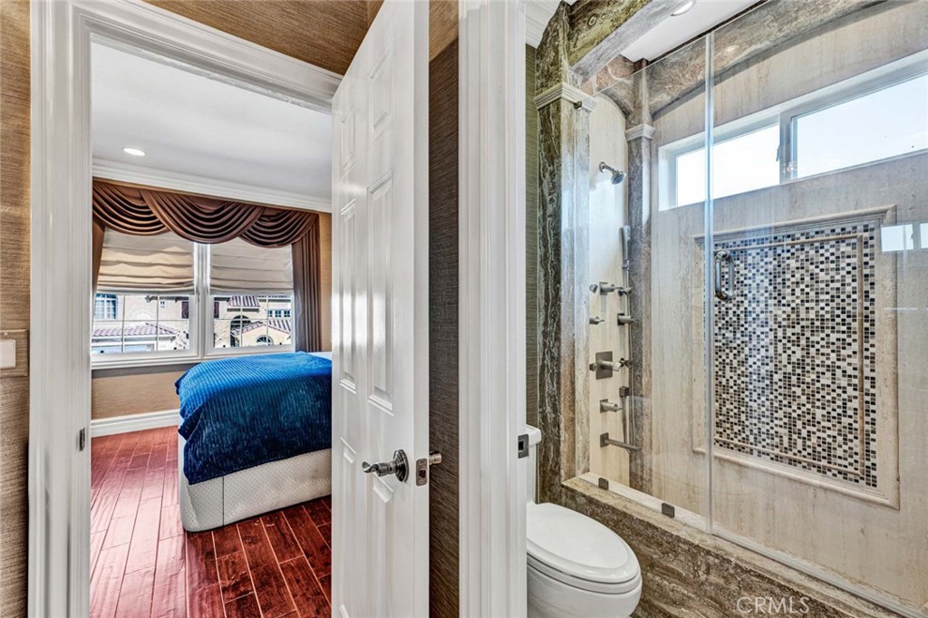 1025 S Sunstream Lane