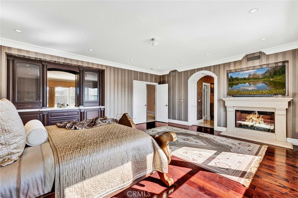 1025 S Sunstream Lane