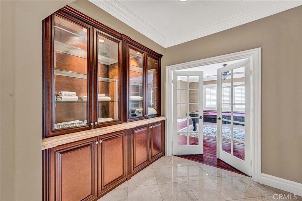 1025 S Sunstream Lane