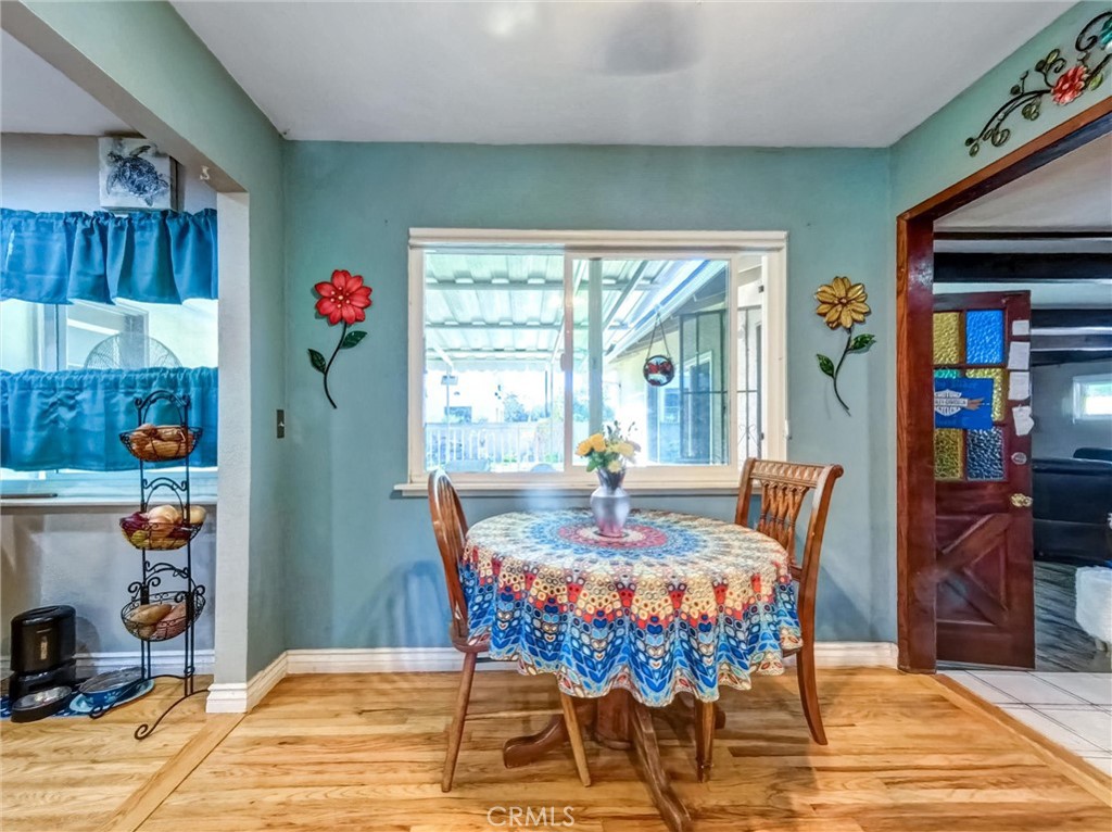 1223 South Oakhaven Drive