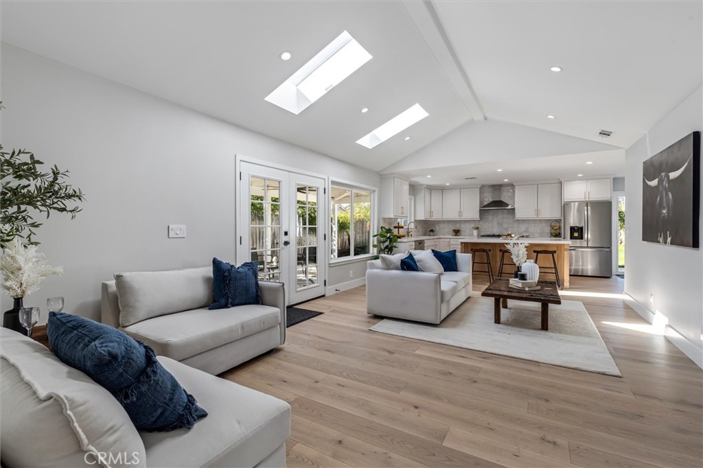 5851 LYNNBROOK PLAZA