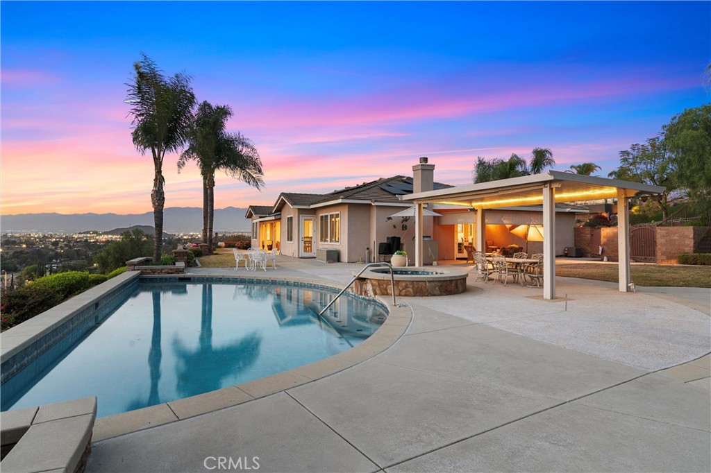 1124 Thoroughbred Lane