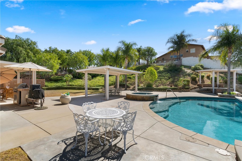 1124 Thoroughbred Lane