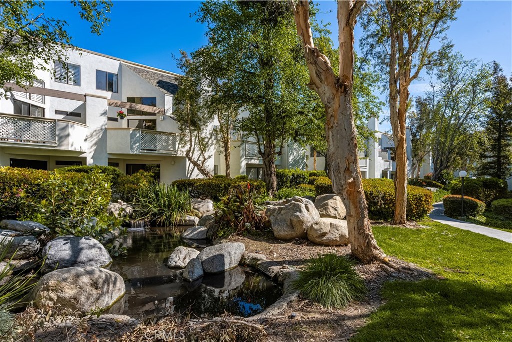 5846 E Creekside Avenue 11