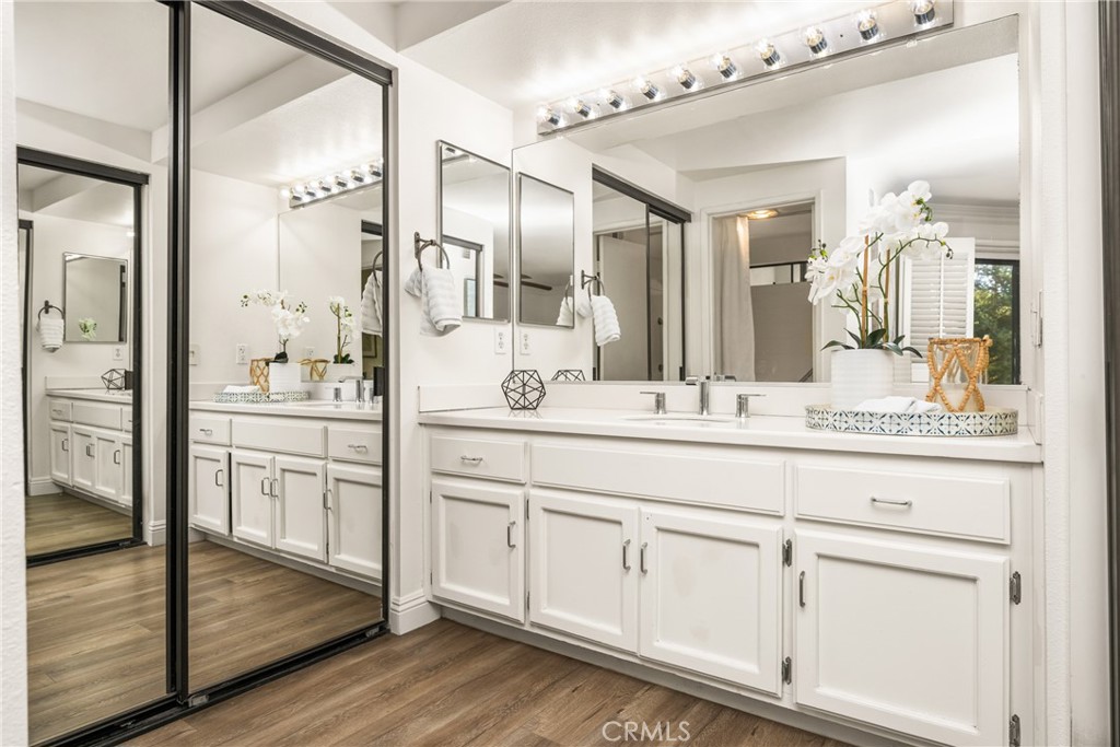 5846 E Creekside Avenue 11