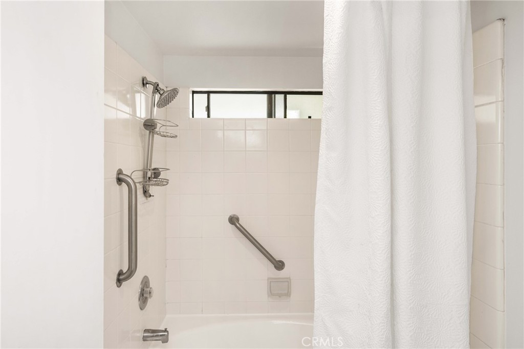 5846 E Creekside Avenue 11