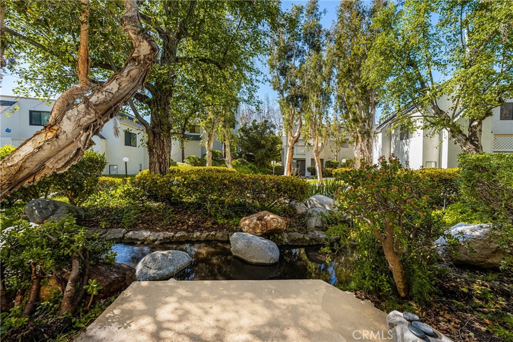 5846 E Creekside Avenue 11