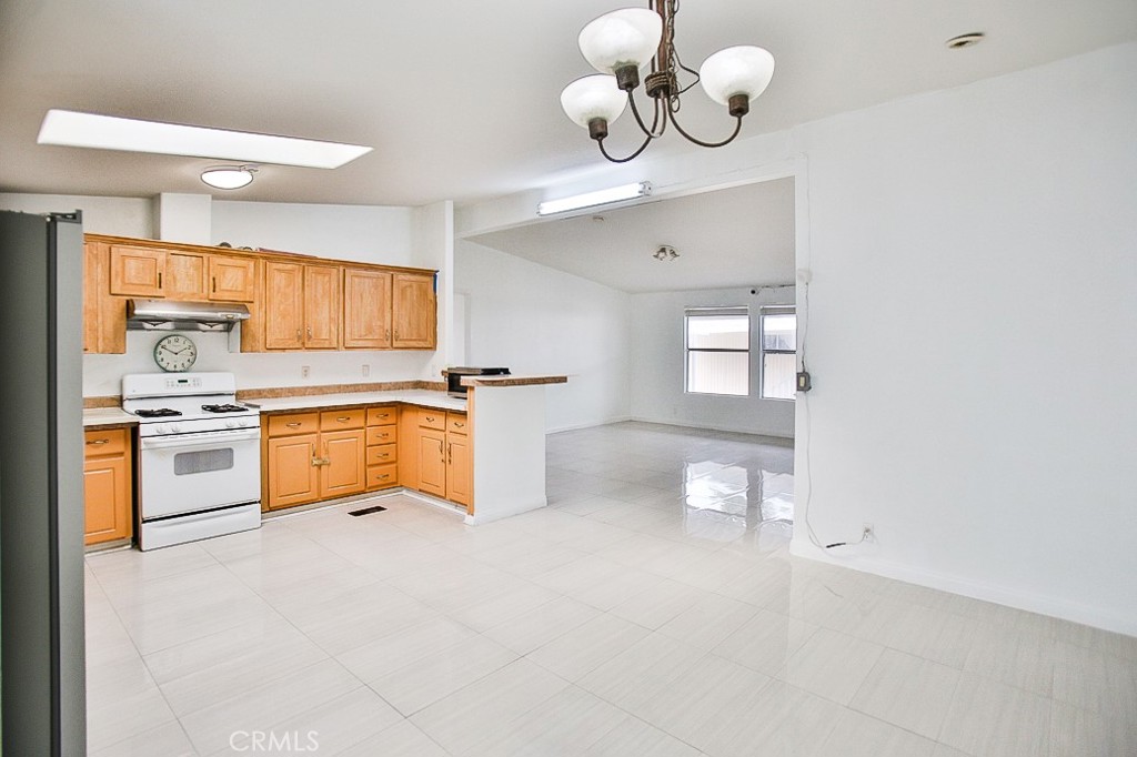 4080 W 1st Street 102