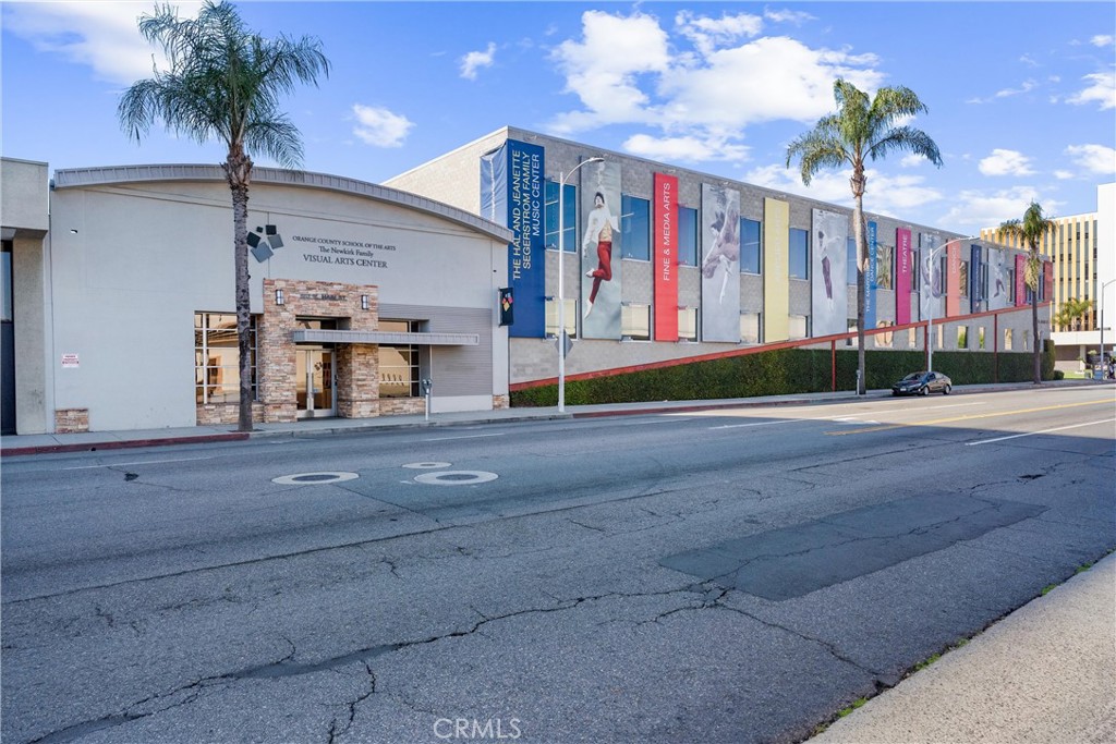 1106 North Spurgeon Street