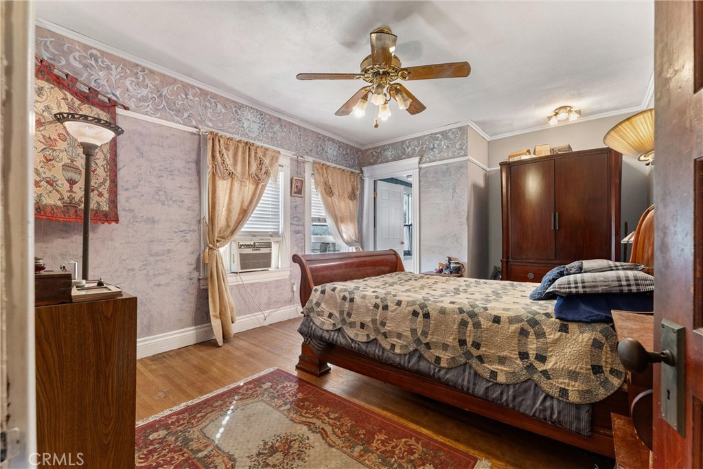 1106 North Spurgeon Street