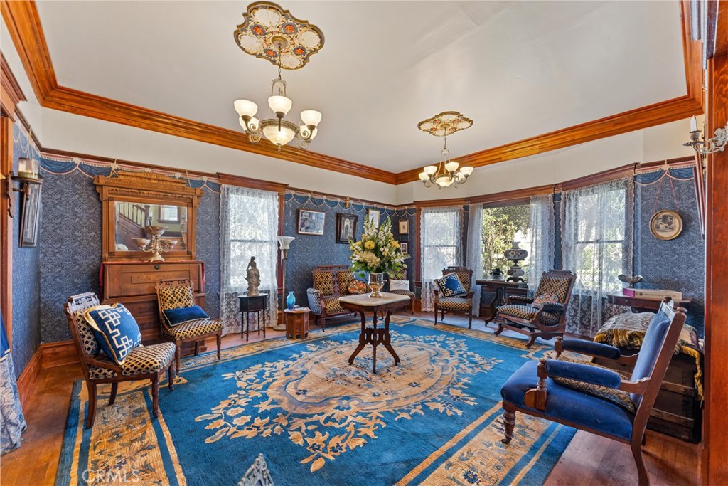 1106 North Spurgeon Street