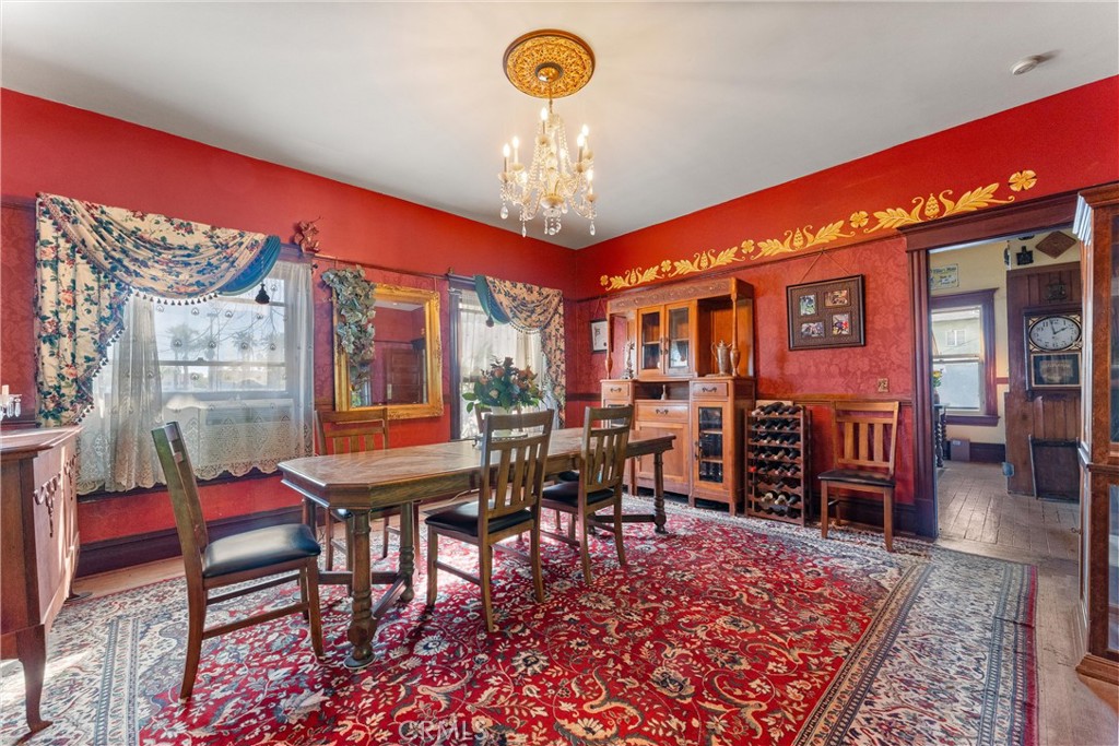 1106 North Spurgeon Street