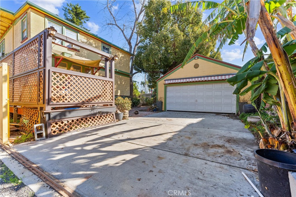 1106 North Spurgeon Street