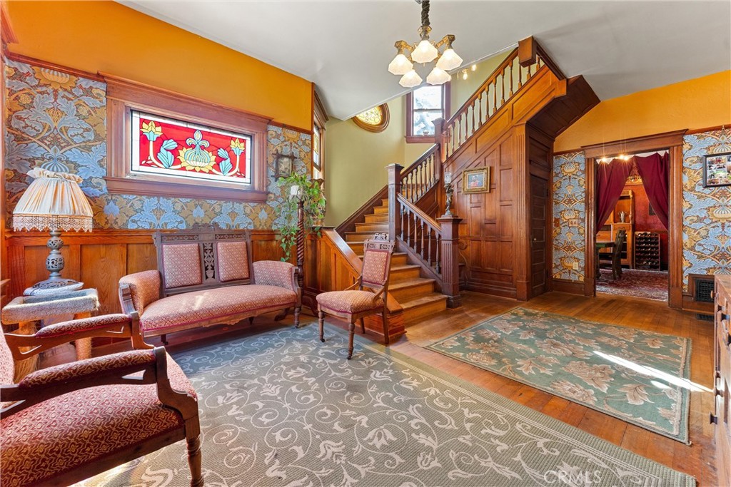 1106 North Spurgeon Street