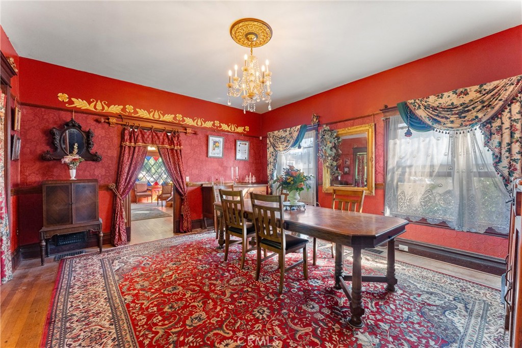 1106 North Spurgeon Street