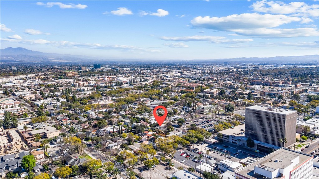 1106 North Spurgeon Street