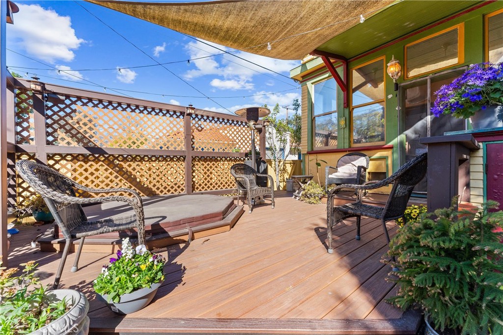 1106 North Spurgeon Street