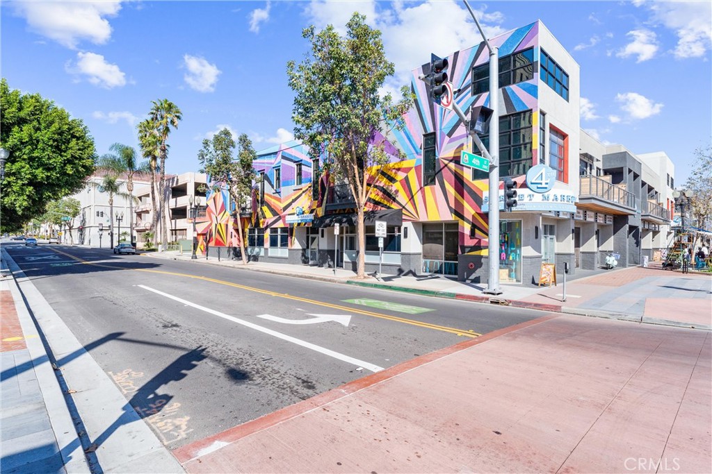 1106 North Spurgeon Street