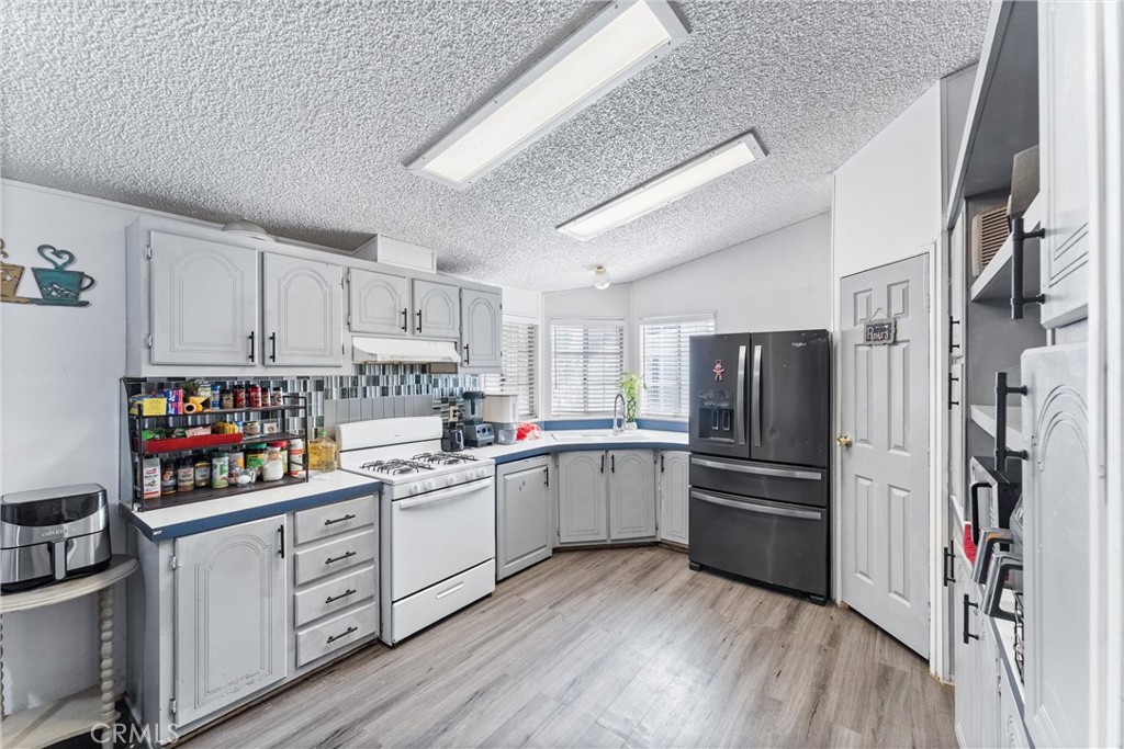 5800 Hamner Avenue 232