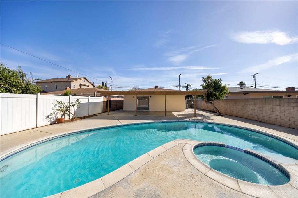 11040 Wildflower Road