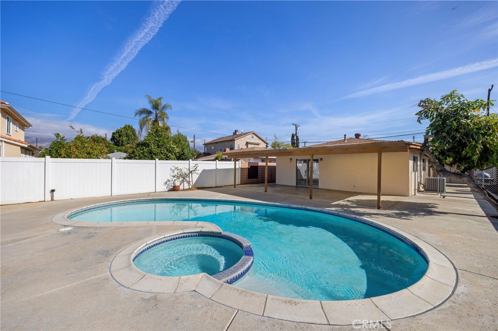 11040 Wildflower Road