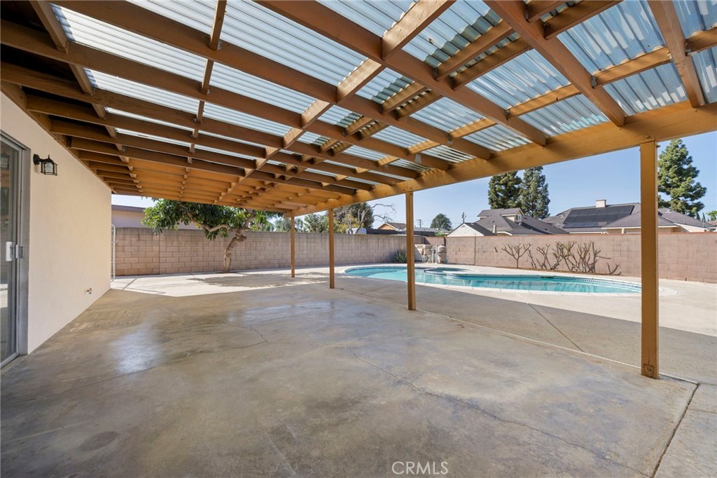 11040 Wildflower Road