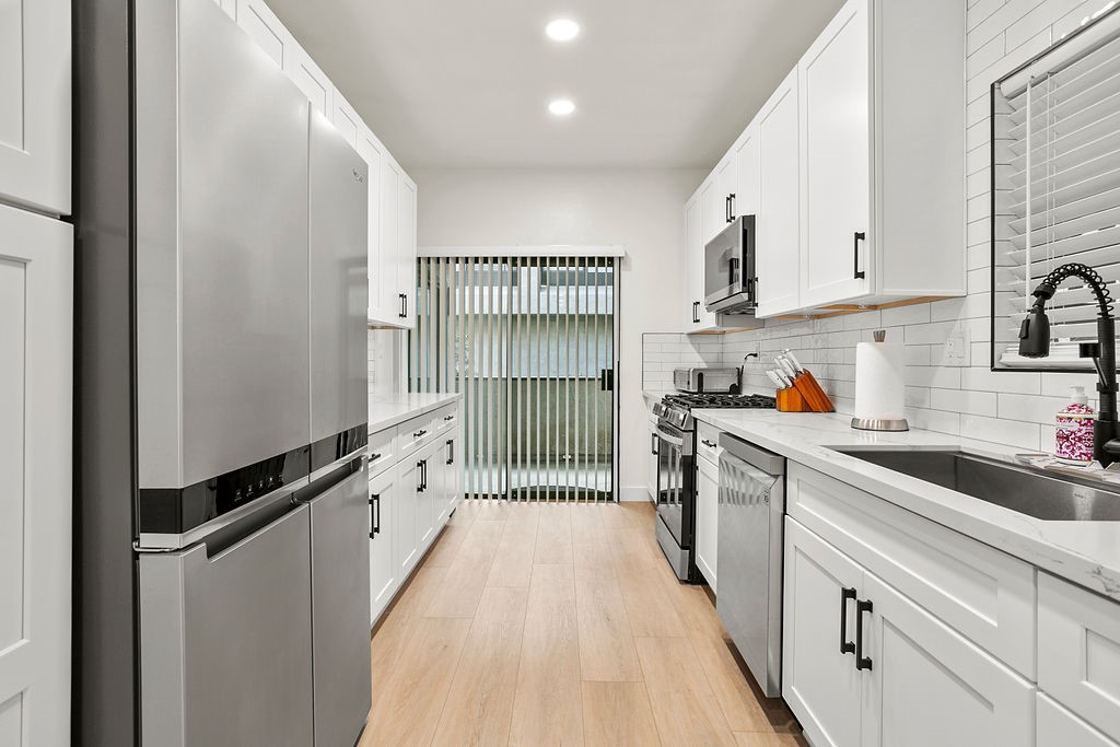 2534 W Macarthur Boulevard C