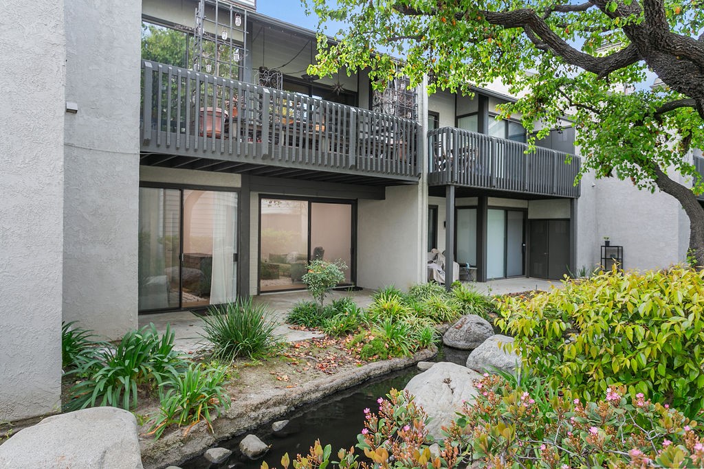 2534 W Macarthur Boulevard C