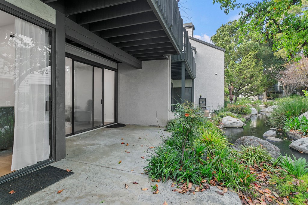 2534 W Macarthur Boulevard C