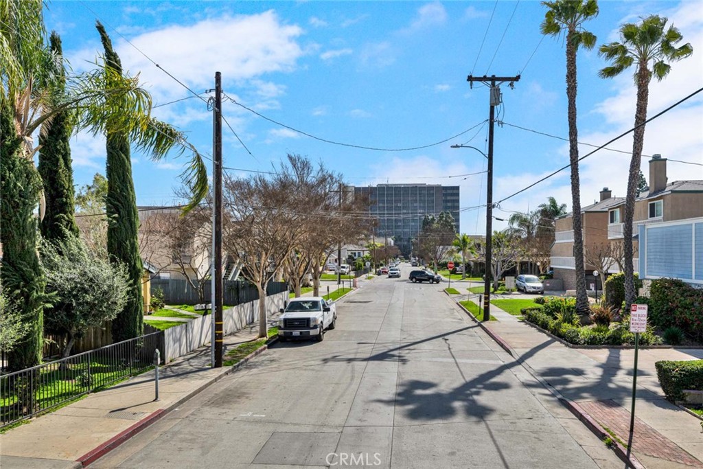 1015 N Parton Street