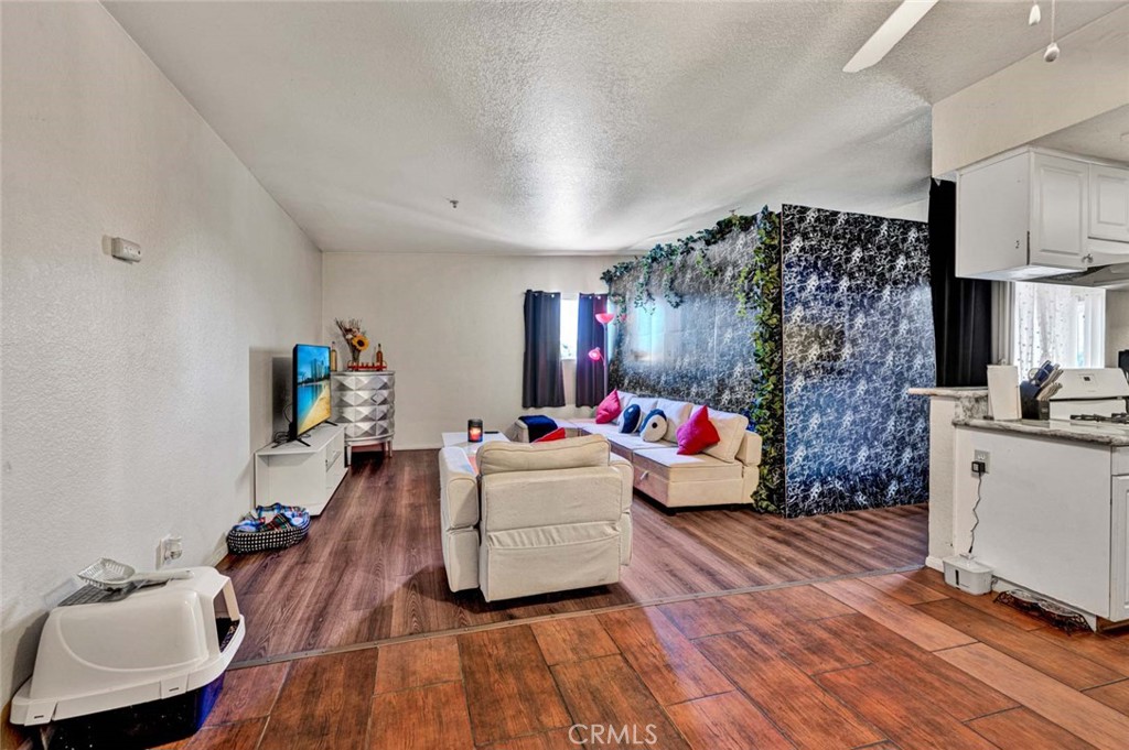 1015 N Parton Street