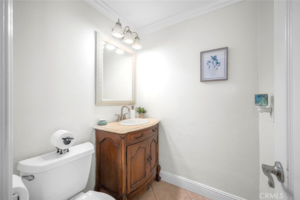 6618 Southampton Drive