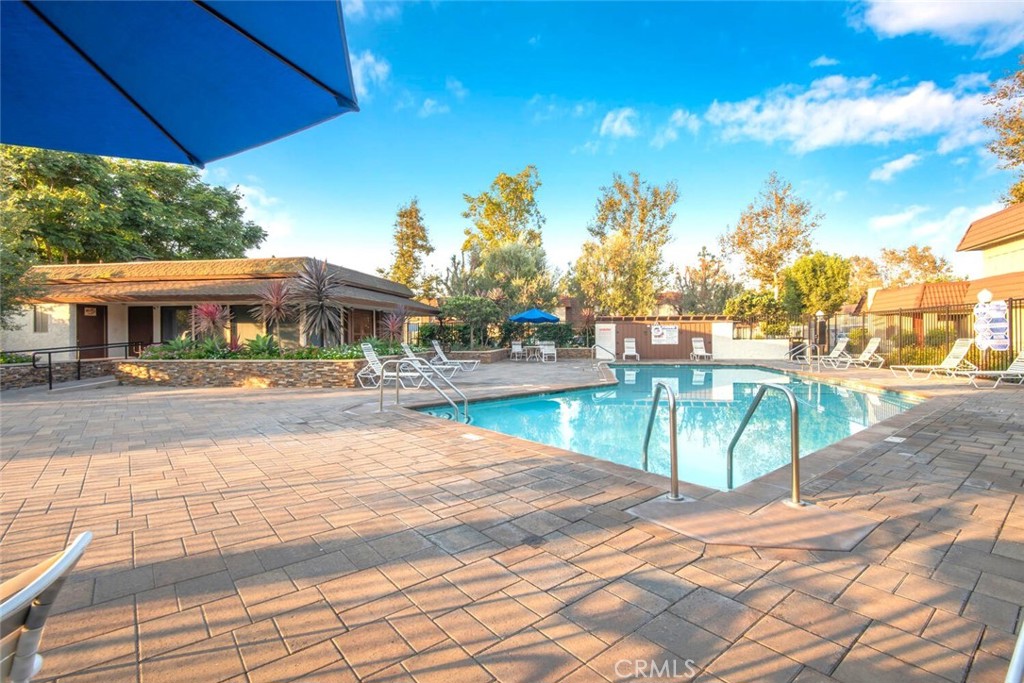 6618 Southampton Drive