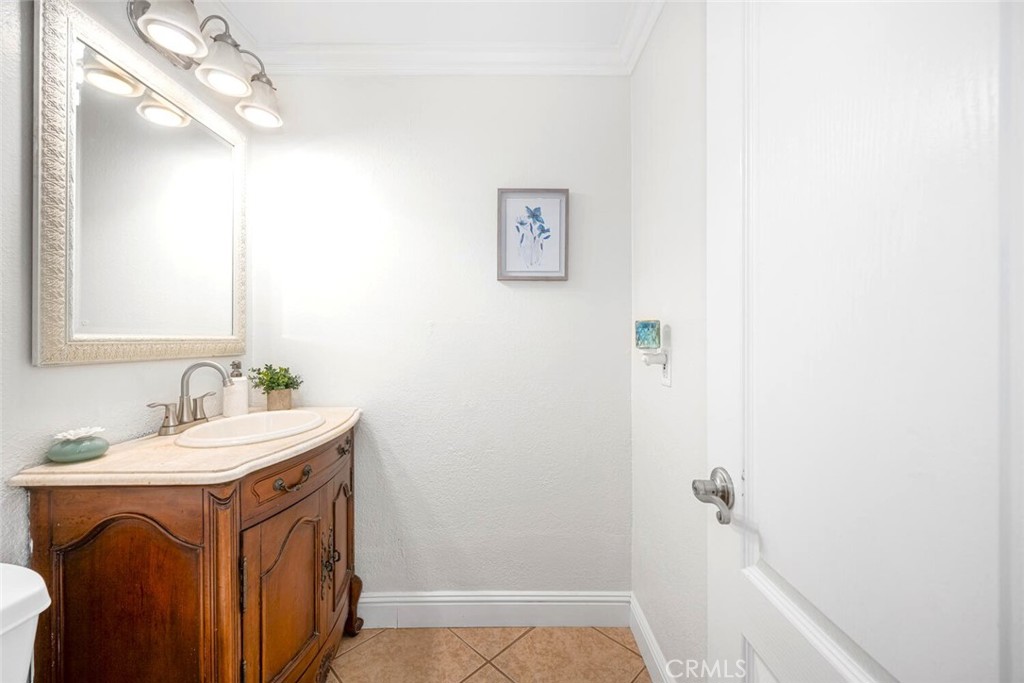 6618 Southampton Drive