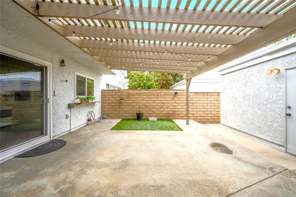 6618 Southampton Drive