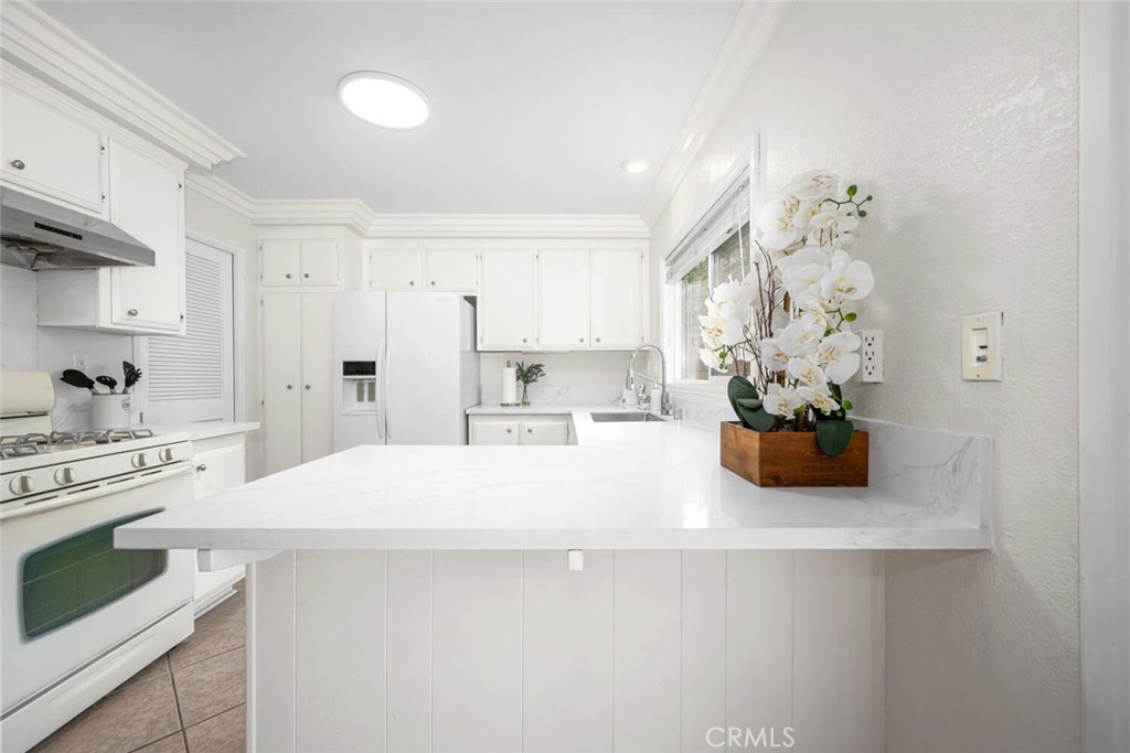 6618 Southampton Drive