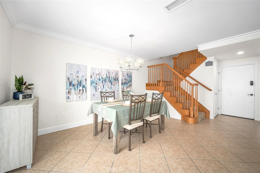 6618 Southampton Drive