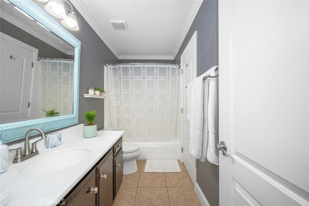 6618 Southampton Drive