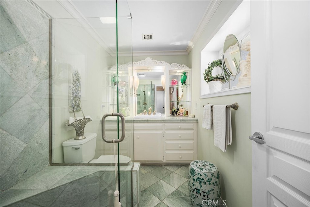 1342 SE Skyline Drive