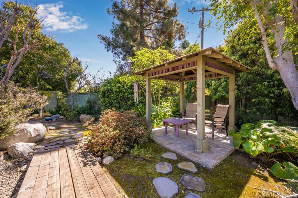 1342 SE Skyline Drive