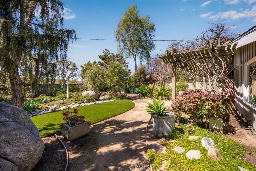 1342 SE Skyline Drive