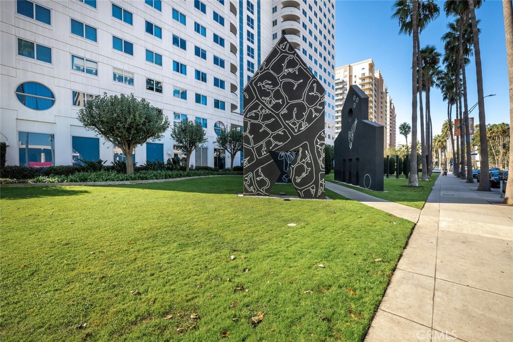 525 E Seaside Way 904