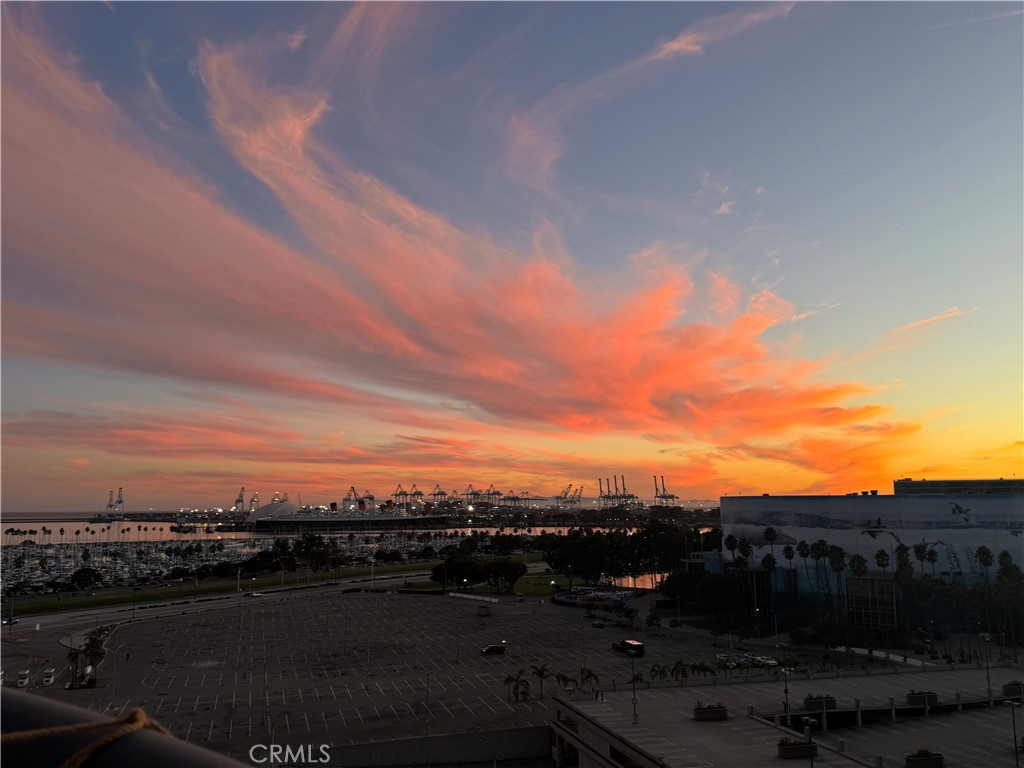 525 E Seaside Way 904