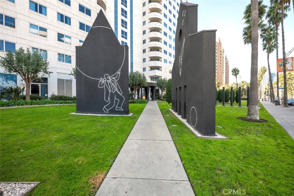 525 E Seaside Way 904